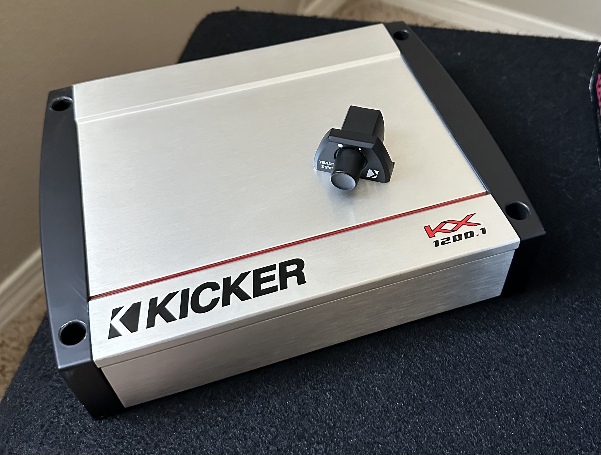 1200W Kicker KX1200.1 Amplifier 