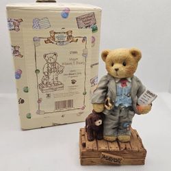 New  Cherished Teddies WILSON BEARY Member 4.5" Figurine MAYOR bear city dog 95

MINT CONDITION,  STORED IN THE BOX, COMES WITH ORIGINAL PACKAGING

Ne