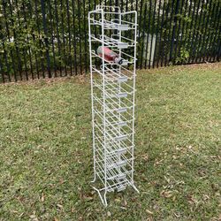 Metal Liquor Rack / Display 24 Bottles In Excellent Condition $20 Firm On Price
