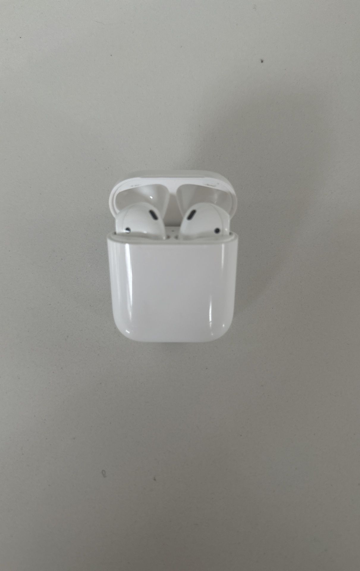 1st Generation Apple AirPods