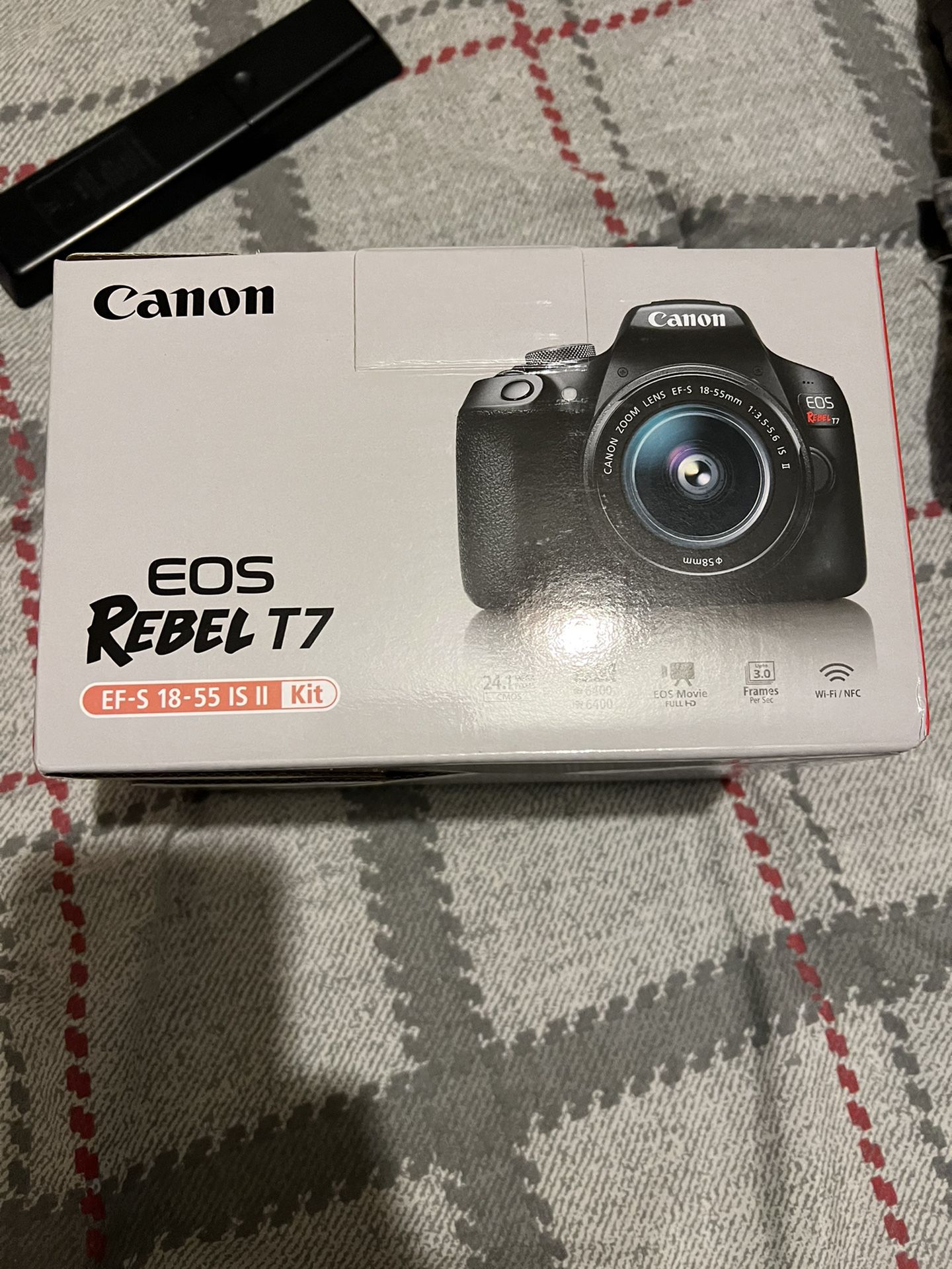 Canon EOS REBEL T7