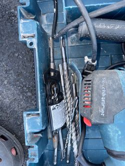 Bosch Rotary Hammer with SDS Drill Bits