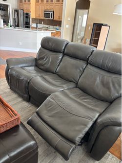 Recliner couch