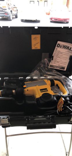 13.5 Amp SDS-MAX Demolition Hammer Kit with Shocks