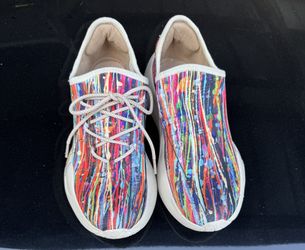 UIN fashion womens sneakers size 8