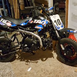 110 DIRT BIKE  PLEASE READ DESCRIPTION