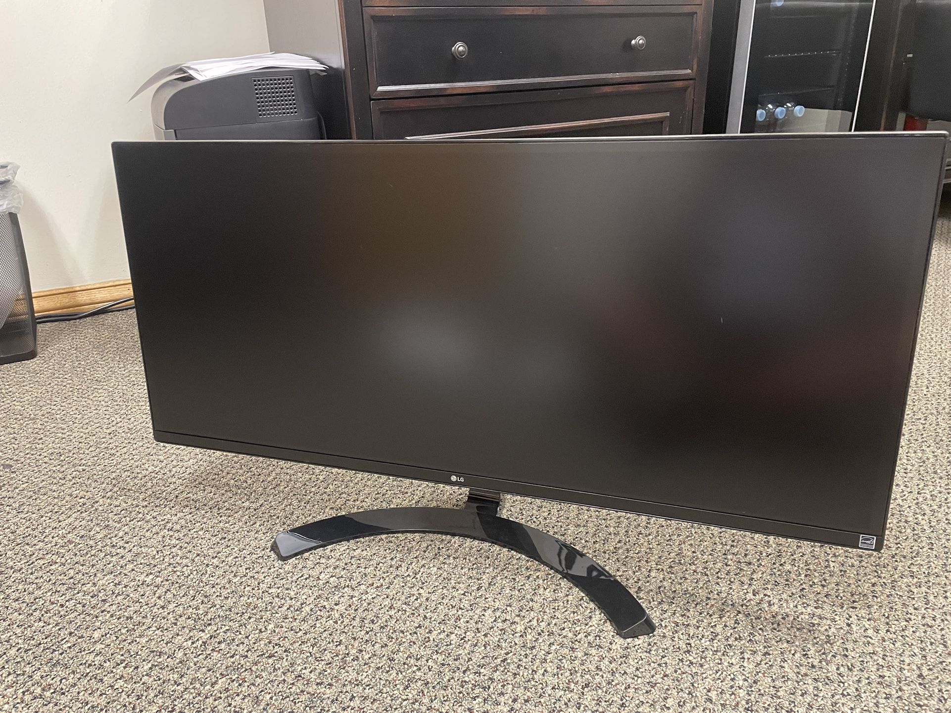 LG 34 inch Wide Screen Monitor