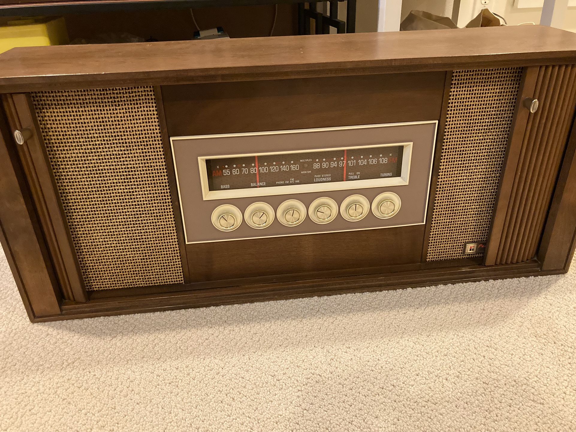 Vintage Packard Bell Stereophonic Radio/Stereo 1960s cabinet, stereo works. 35”x9”x15”.