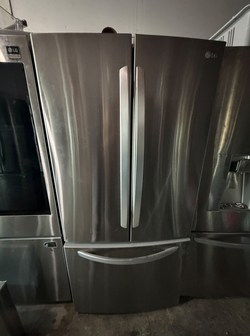 LG French Door Fridge – Stainless, Bottom Freezer, Clean