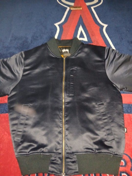Stussy Bomber Jacket (MEDIUM )