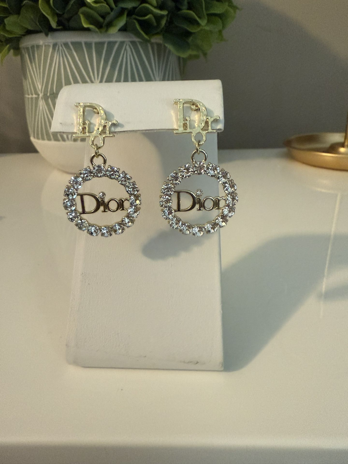 Classy dangle earrings 🥰💝❤️ Valentine’s Day Special 💝