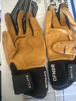 Battle DFNDR Baseball Gloves
