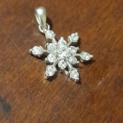 Stauer Pendant