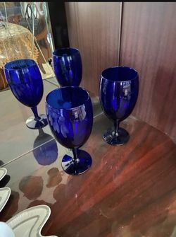 Blue Glass Cup Set
