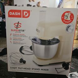 Dash 3.5 Qt tilt head stand mixer machine9