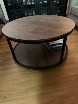 Round table like new $100
