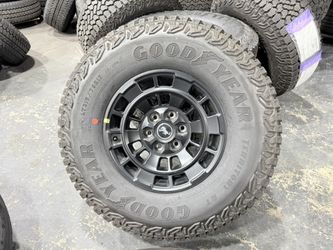 5 NEW FORD BRONCO SASQUATCH WHEELS WILDTRACK GOODYEAR AT LT315/70R17 100% NEW