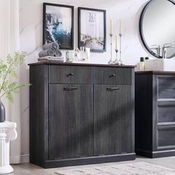 Modern double-sloping cabinet for dirty clothes