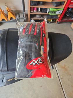 Motorcycle gloves