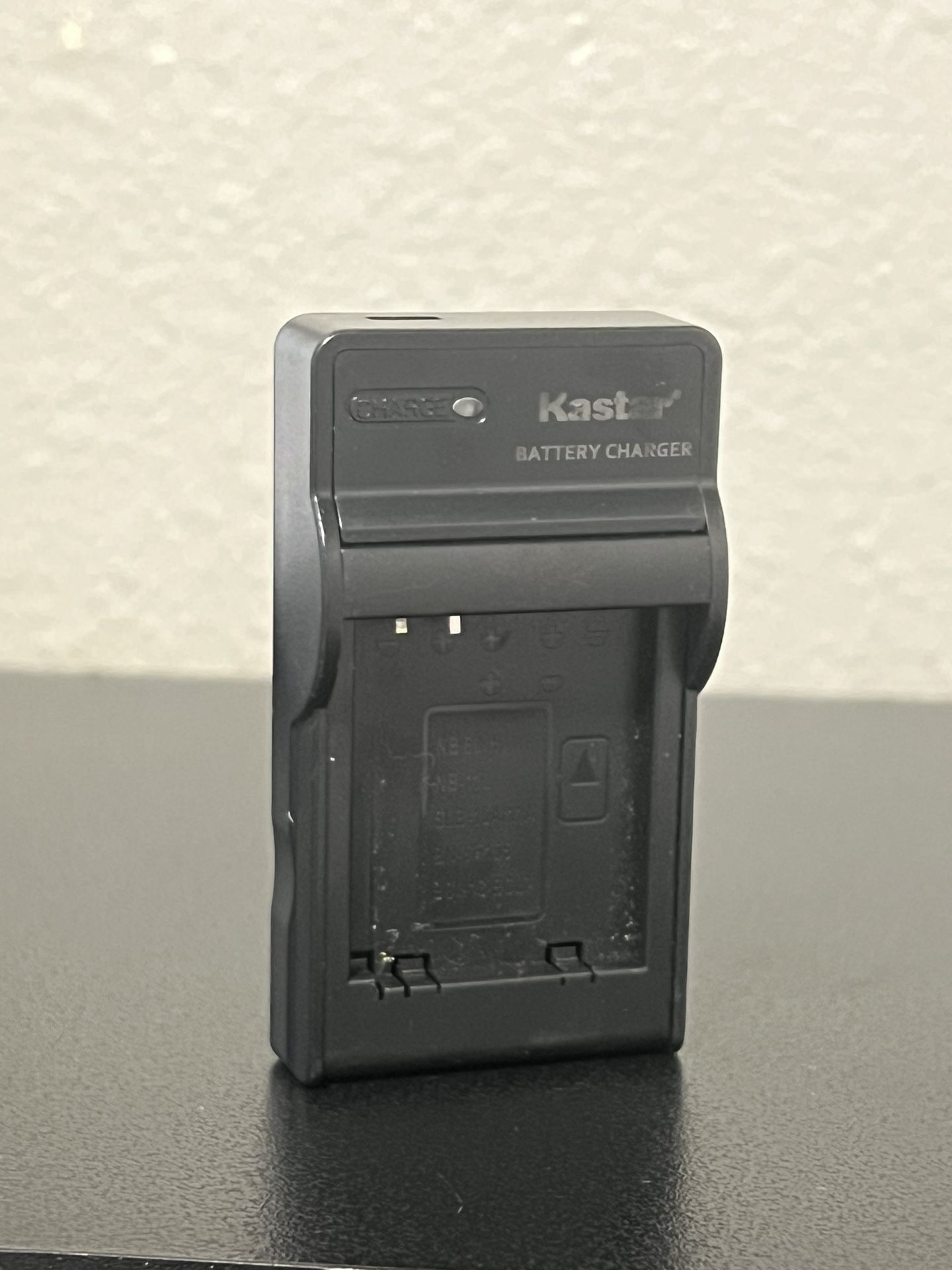 Kastar Micro USB Battery Charger