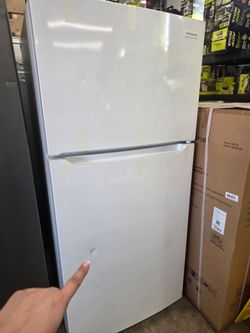 Frigidaire
30 in. 18.3 cu. ft. Top Freezer Refrigerator, Garage Ready