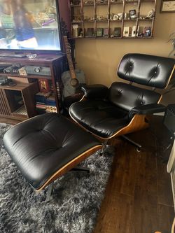 Authentic Herman Miller Eames Lounge Chair & Ottoman