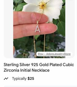 Gold tone nexklacev