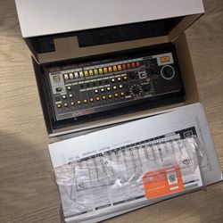 TR -08 Rhythm composer 