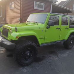 JEEP WRANGLER UNLIMITED SAHARA 