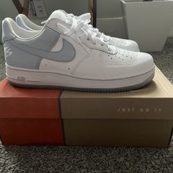 Nike air Force 1 TS NYC Size 10