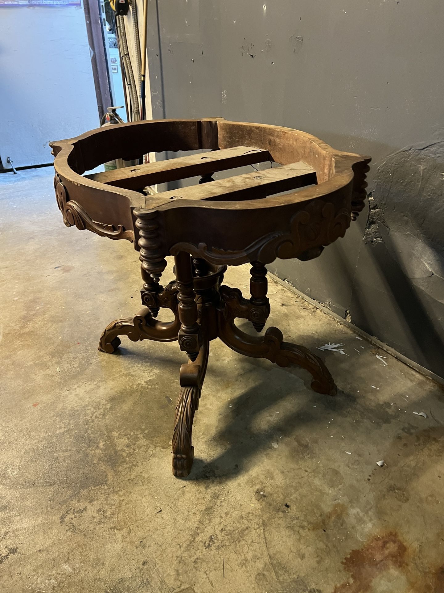 Antique Victorian Parlor Table with Carved Base