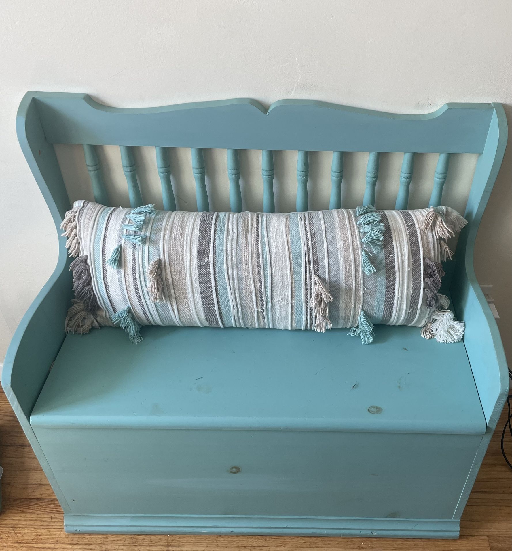 Beautiful Hand Painted Bench Like New! Nautical/Nursery/Porch