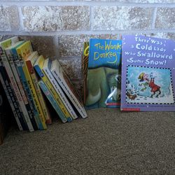 Bundle Of 18 Kids Book, Several Hardcover Dr Seuss, Goodnight Moon, Brown Bear, And Others 