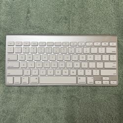 APPLE KEYBOARD WIRELESS A1314 & A1296 MOUSE WIRELESS WITH BATTERIES