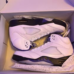 Dark concord Jordan 5 retro