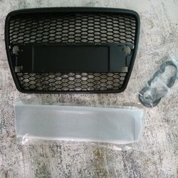 Audi A6 Front Grill ( Brand New)