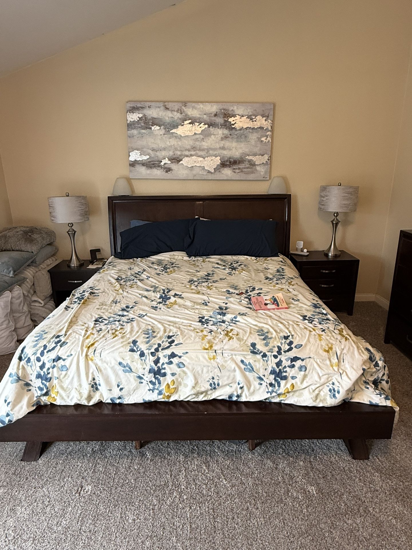 6 Piece Cal King Bedroom Set