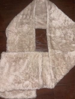 Cream Faux Fur Infinity Scarf
