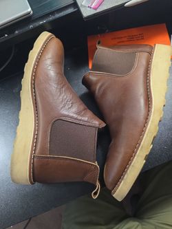 Womans red wings size 10