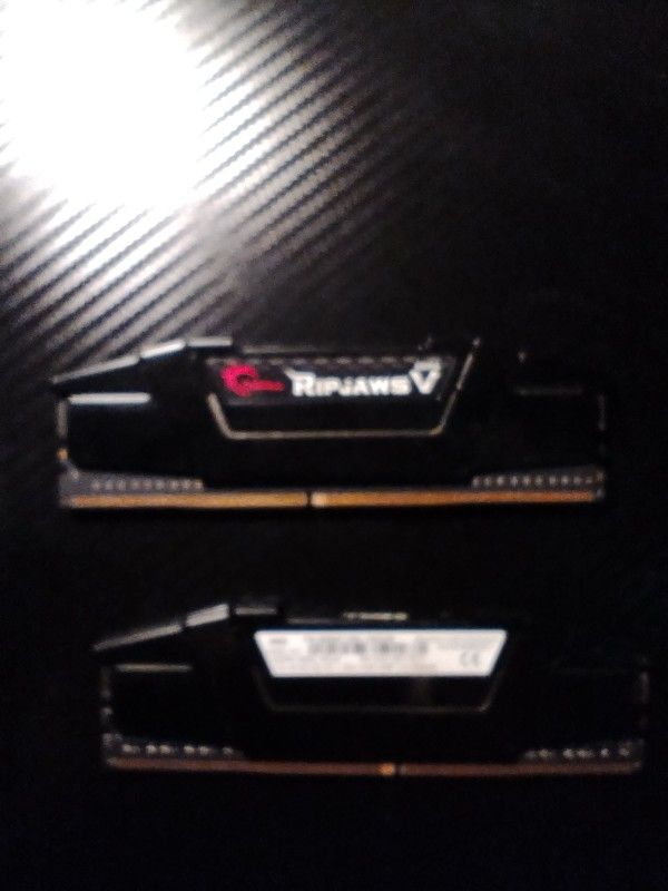 DDR4 3600 2X8G 25 Firm
