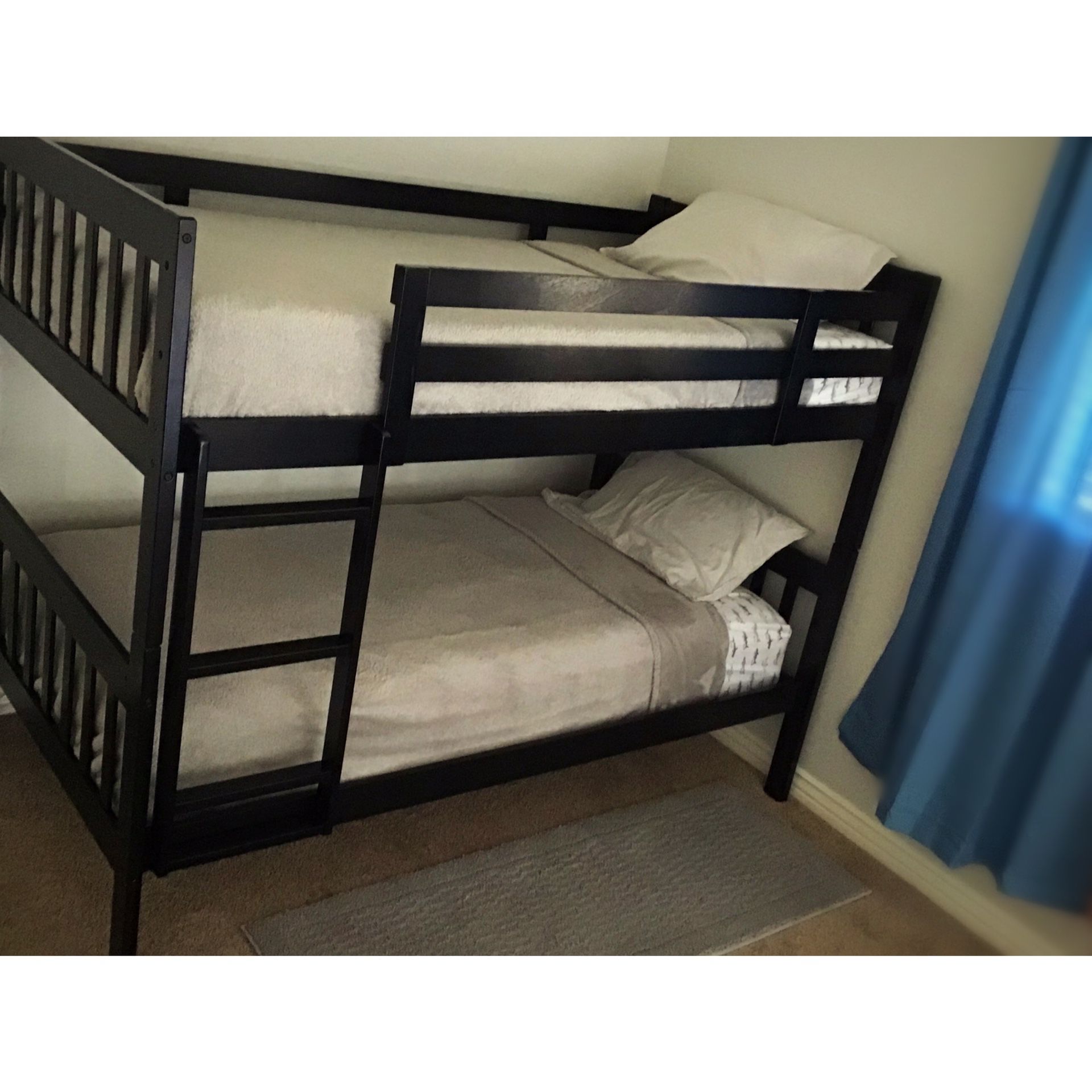 New!! Twin bed, twin bunk bed, bunkbed, twin bunkbed, twin over twin bunkbed , white