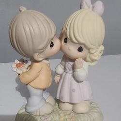 Precious Moments Figurine