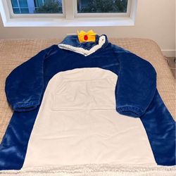 Penguin Plush Wearable Blanket (new)