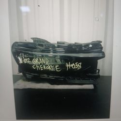 2021 2022 20223 Jeep Grand CHEROKEE RIGHT PASSENGER SIDE HEADLIGHT LED OEM (contact info removed)8AC