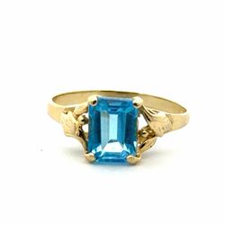 Woman’s Ladies 14k Yellow Gold Emerald Cut Blue Stone Ring Size 7 GP3131321