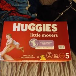HUGGIES  SIZE 5 