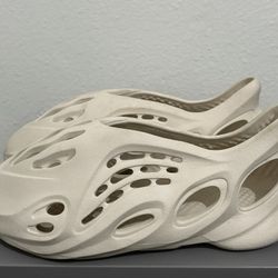 OG YEEZY FOAM RUNNER