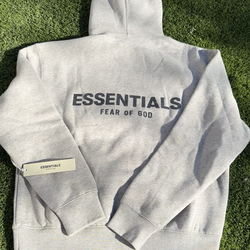 Essential hoodie
