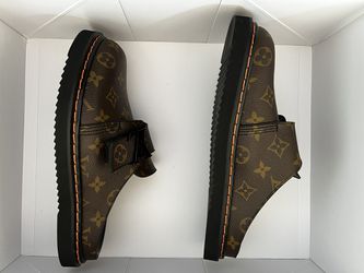 Louis Vuitton Easy Mule for Sale in Los Angeles, CA - OfferUp