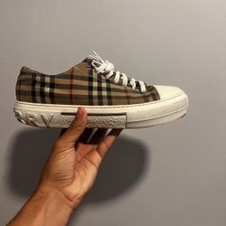 Burberry Shoes